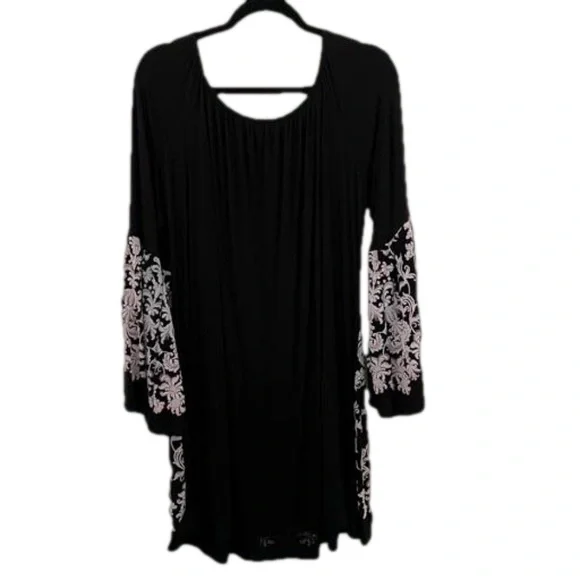 Voll Gypsy Boho Black White Bell Sleeve Dress Size 3X Rounded Neckline - Picture 7 of 7